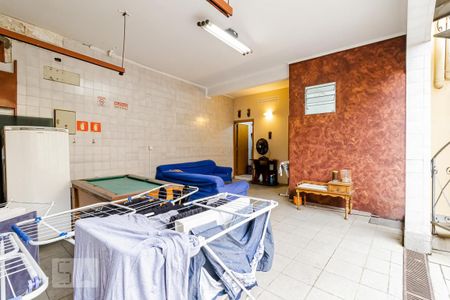 Casa à venda com 450m², 6 quartos e 4 vagasÁrea de Lazer ou Garagem andar inferior