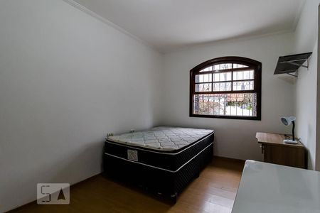 Casa à venda com 450m², 6 quartos e 4 vagasSuíte 2 andar superior