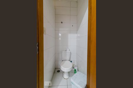 Casa à venda com 450m², 6 quartos e 4 vagasBanheiro da Suíte 1 andar superior