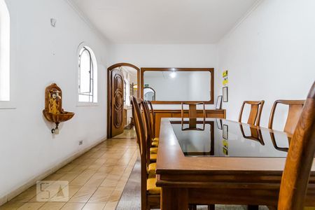 Casa à venda com 450m², 6 quartos e 4 vagasSala de Jantar