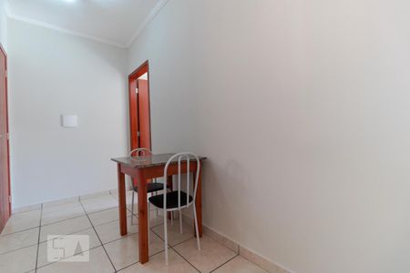 Sala de kitnet/studio para alugar com 1 quarto, 42m² em Cidade Universitária, Campinas