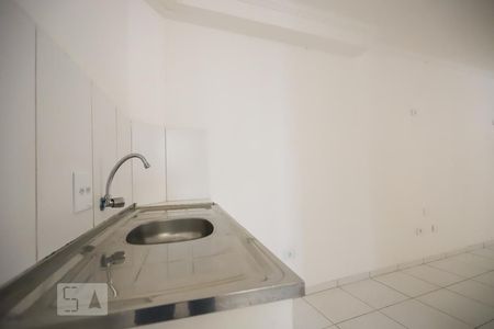 Cozinha de kitnet/studio para alugar com 1 quarto, 30m² em Vila Zat, São Paulo