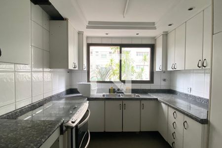 Apartamento à venda com 284m², 4 quartos e 4 vagasCozinha