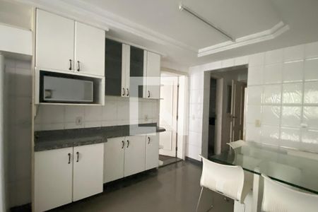 Apartamento à venda com 284m², 4 quartos e 4 vagasCozinha