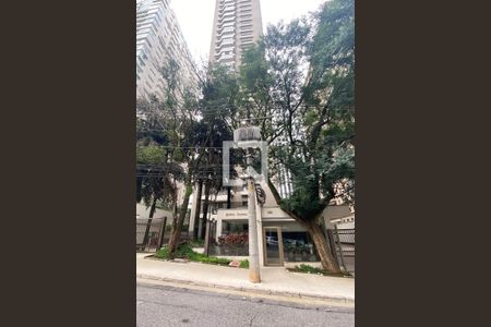 Apartamento à venda com 284m², 4 quartos e 4 vagasFachada