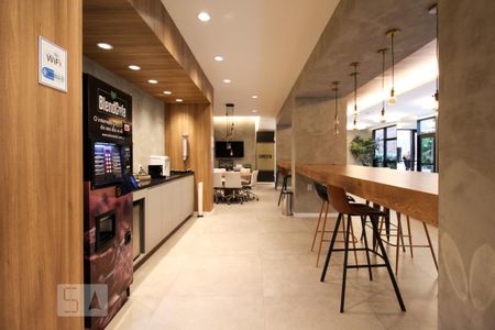 Studio para alugar com 28m², 1 quarto e sem vaga Studio para alugar com 28m², 1 quarto e sem vagaHall/Espaço Gourmet
