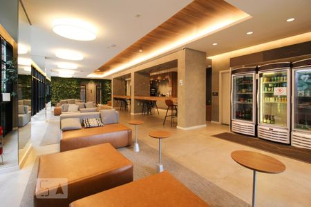 Studio para alugar com 28m², 1 quarto e sem vaga Studio para alugar com 28m², 1 quarto e sem vagaHall/Espaço Gourmet
