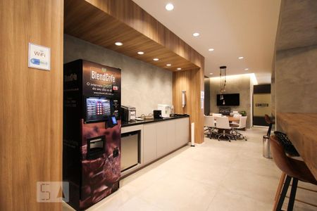 Studio para alugar com 28m², 1 quarto e sem vaga Studio para alugar com 28m², 1 quarto e sem vagaHall/Espaço Gourmet