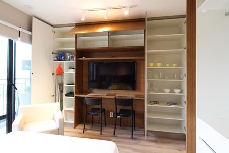 Suíte  de kitnet/studio para alugar com 1 quarto, 28m² em Indianópolis, São Paulo