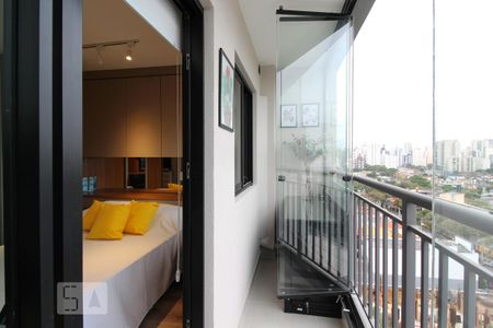 Studio para alugar com 28m², 1 quarto e sem vaga Studio para alugar com 28m², 1 quarto e sem vagaVaranda