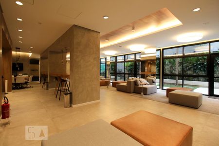 Studio para alugar com 28m², 1 quarto e sem vaga Studio para alugar com 28m², 1 quarto e sem vagaHall/Espaço Gourmet