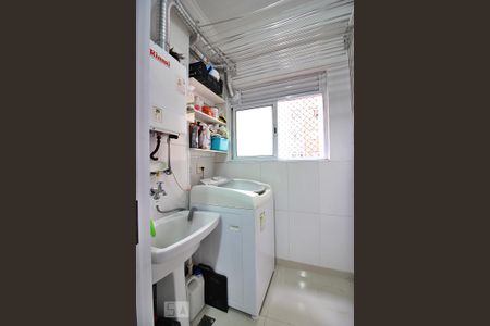 Apartamento à venda com 65m², 3 quartos e 1 vagaÁrea de Serviço