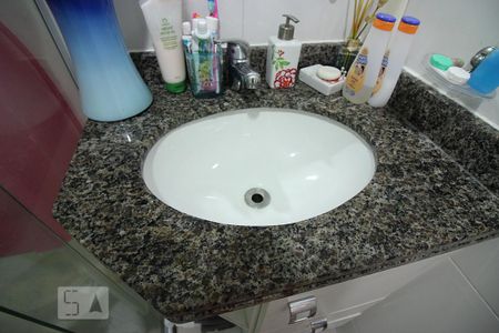 Apartamento à venda com 65m², 3 quartos e 1 vagaDetalhes do Banheiro Social