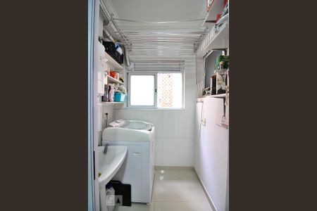 Apartamento à venda com 65m², 3 quartos e 1 vagaÁrea de Serviço