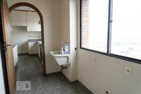 Apartamento à venda com 119m², 3 quartos e 2 vagas Apartamento à venda com 119m², 3 quartos e 2 vagasLavanderia