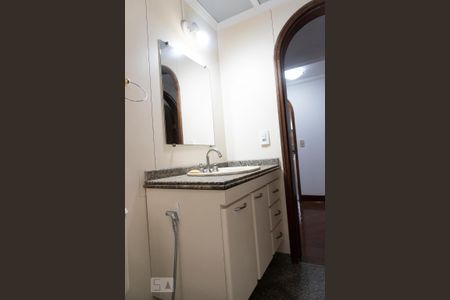 Apartamento à venda com 119m², 3 quartos e 2 vagas Apartamento à venda com 119m², 3 quartos e 2 vagasBanheiro