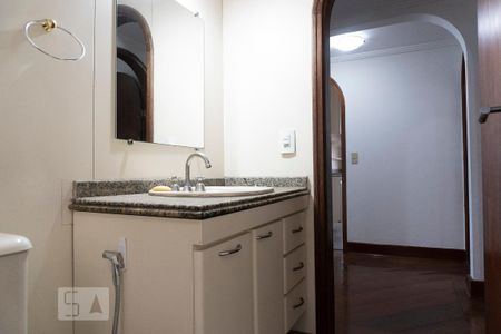 Apartamento à venda com 119m², 3 quartos e 2 vagas Apartamento à venda com 119m², 3 quartos e 2 vagasBanheiro