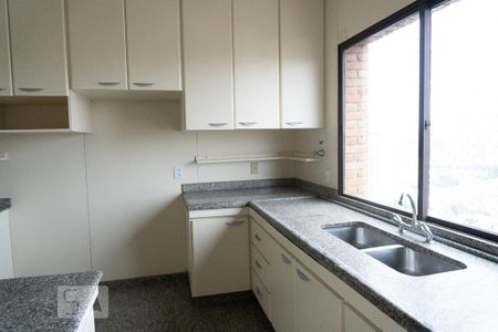 Apartamento à venda com 119m², 3 quartos e 2 vagas Apartamento à venda com 119m², 3 quartos e 2 vagasCozinha
