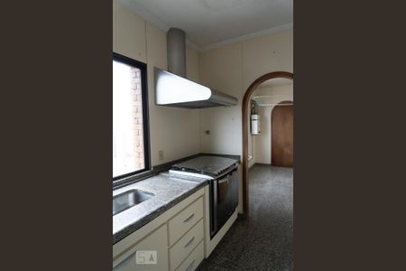 Apartamento à venda com 119m², 3 quartos e 2 vagas Apartamento à venda com 119m², 3 quartos e 2 vagasCozinha