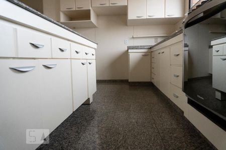 Apartamento à venda com 119m², 3 quartos e 2 vagas Apartamento à venda com 119m², 3 quartos e 2 vagasCozinha