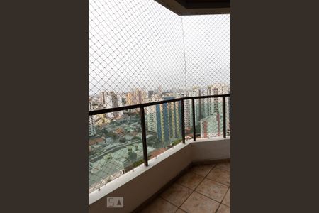 Apartamento à venda com 119m², 3 quartos e 2 vagas Apartamento à venda com 119m², 3 quartos e 2 vagasVaranda