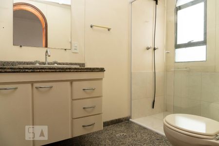 Apartamento à venda com 119m², 3 quartos e 2 vagas Apartamento à venda com 119m², 3 quartos e 2 vagasBanheiro Suíte