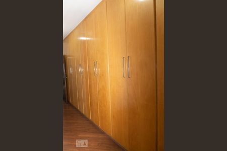 Apartamento à venda com 119m², 3 quartos e 2 vagas Apartamento à venda com 119m², 3 quartos e 2 vagasSuíte