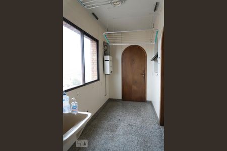 Apartamento à venda com 119m², 3 quartos e 2 vagas Apartamento à venda com 119m², 3 quartos e 2 vagasLavanderia