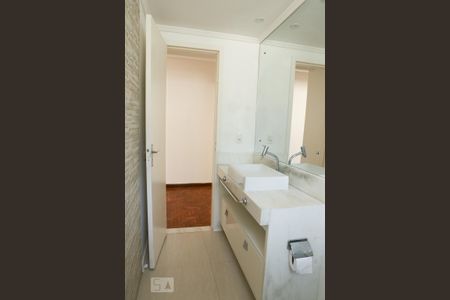 Apartamento à venda com 80m², 3 quartos e sem vagaBanheiro