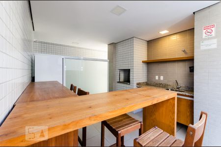 Apartamento para alugar com 77m², 2 quartos e 1 vaga Apartamento para alugar com 77m², 2 quartos e 1 vagaChurrasqueira