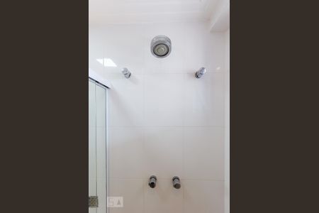 Apartamento para alugar com 77m², 2 quartos e 1 vaga Apartamento para alugar com 77m², 2 quartos e 1 vagaChuveiro