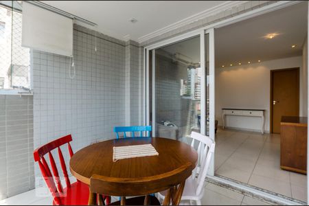 Varanda de apartamento para alugar com 2 quartos, 77m² em Gonzaga, Santos