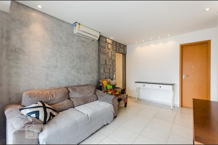 Sala de apartamento para alugar com 2 quartos, 77m² em Gonzaga, Santos