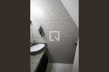 Casa à venda com 257m², 3 quartos e 4 vagasBanheiro de Serviço