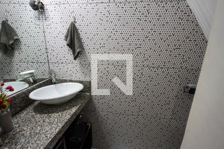 Casa à venda com 257m², 3 quartos e 4 vagasBanheiro de Serviço