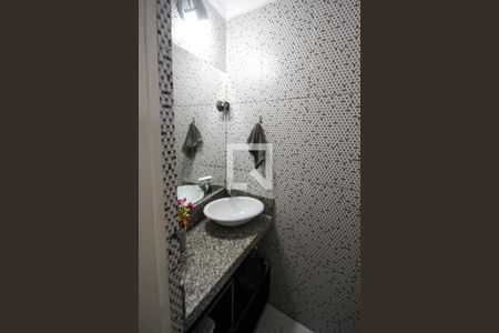 Casa à venda com 257m², 3 quartos e 4 vagasBanheiro de Serviço