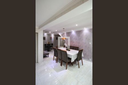 Casa à venda com 257m², 3 quartos e 4 vagasSala de jantar e Cozinha