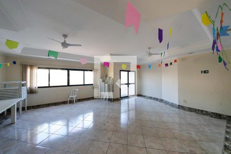 Apartamento à venda com 75m², 3 quartos e 1 vagaÁrea comum - Salão de festas