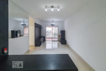 Apartamento para alugar com 74m², 3 quartos e 1 vaga Apartamento para alugar com 74m², 3 quartos e 1 vagaSala