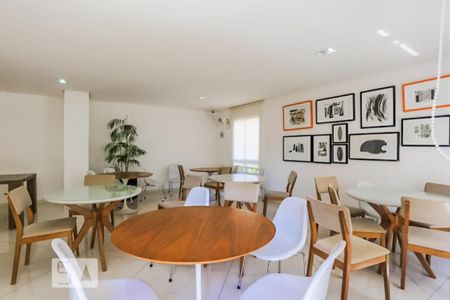 Apartamento para alugar com 74m², 3 quartos e 1 vaga Apartamento para alugar com 74m², 3 quartos e 1 vagaÁrea comum - Salão de festas