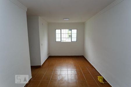 Sala de apartamento para alugar com 2 quartos, 75m² em Parque Pinheiros, Taboão da Serra