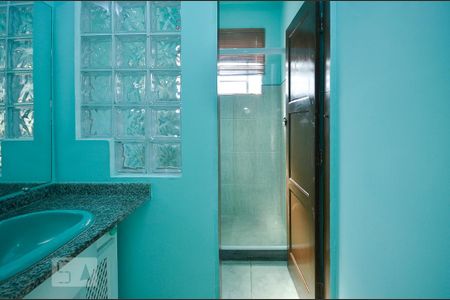 Casa para alugar com 60m², 2 quartos e sem vaga Casa para alugar com 60m², 2 quartos e sem vagaBanheiro Social