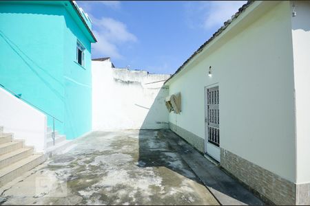 Casa para alugar com 60m², 2 quartos e sem vaga Casa para alugar com 60m², 2 quartos e sem vagaFachada