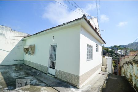 Casa para alugar com 60m², 2 quartos e sem vaga Casa para alugar com 60m², 2 quartos e sem vagaFachada