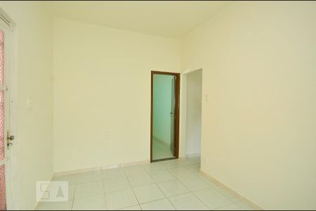 Sala de casa para alugar com 2 quartos, 60m² em Fonseca, Niterói