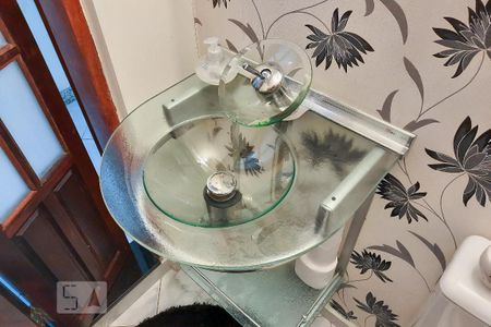 Casa à venda com 212m², 3 quartos e 2 vagas Casa à venda com 212m², 3 quartos e 2 vagasLavabo