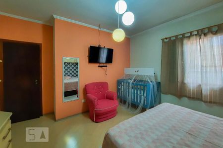 Casa à venda com 212m², 3 quartos e 2 vagas Casa à venda com 212m², 3 quartos e 2 vagasQuarto 1