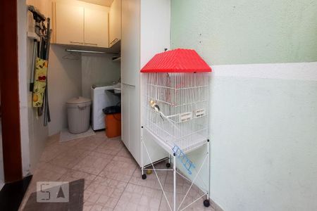 Casa à venda com 212m², 3 quartos e 2 vagas Casa à venda com 212m², 3 quartos e 2 vagasÁrea de Serviço