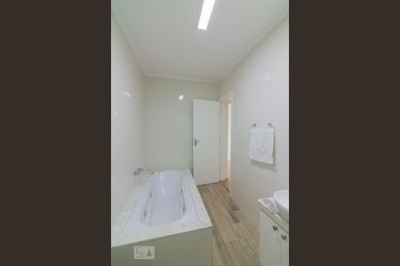 Apartamento para alugar com 165m², 3 quartos e 1 vagaBanheiro 1