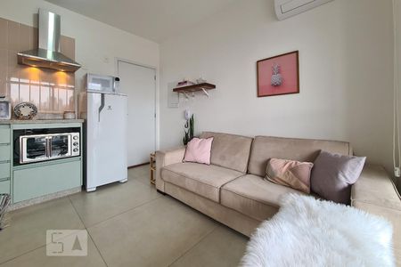 Sala de kitnet/studio para alugar com 1 quarto, 32m² em Jardim Faculdade, Sorocaba